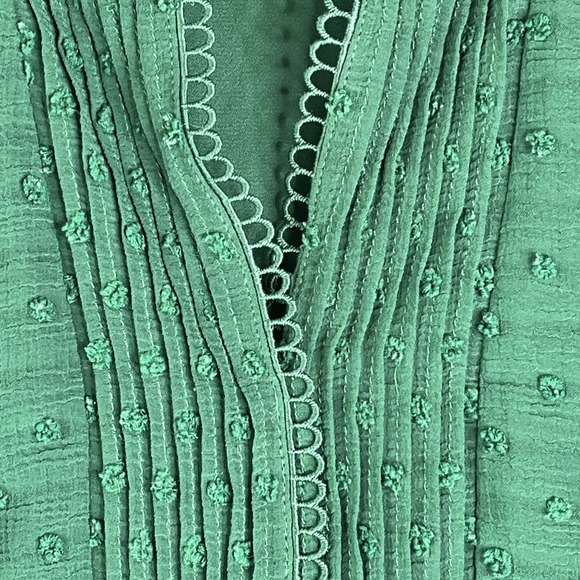 Cece Green Pullover Boho Peasant Lined Long Sleeve Blouse Top Clip Dot Baubles M - Picture 4 of 8